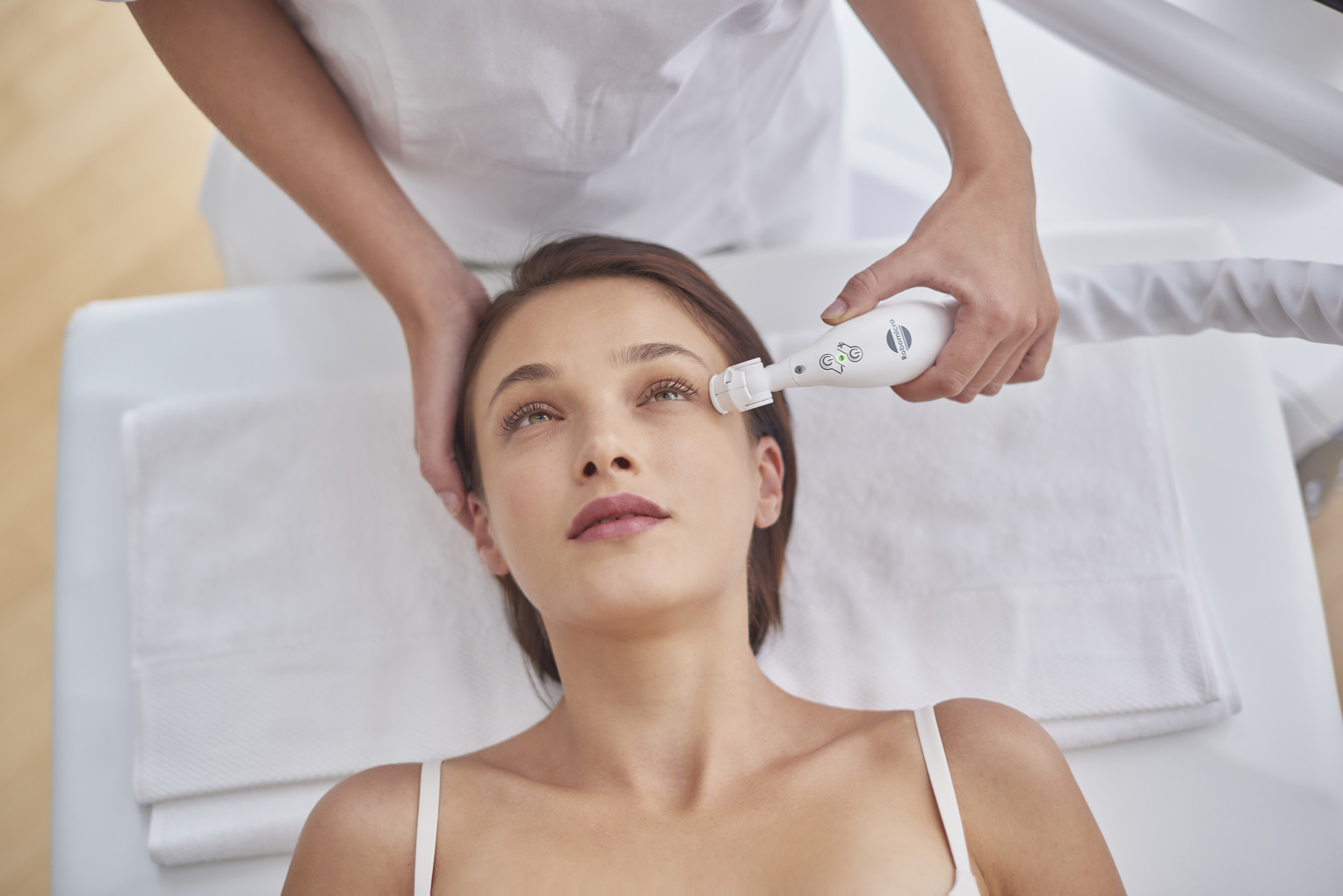Icoone Face Lift Treatment